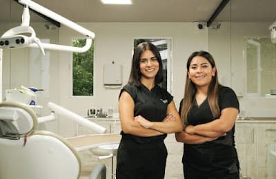 Clínica Dental AmsterDent