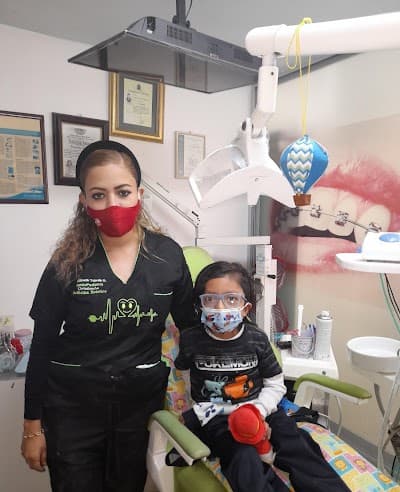 CLINICA DENTAL ESPECIALIDAD