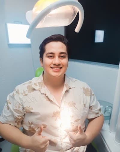 DENTISTA.- Damaris Angeles ⭐