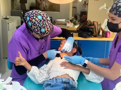 Dentista SmileMed - Clínica Dental