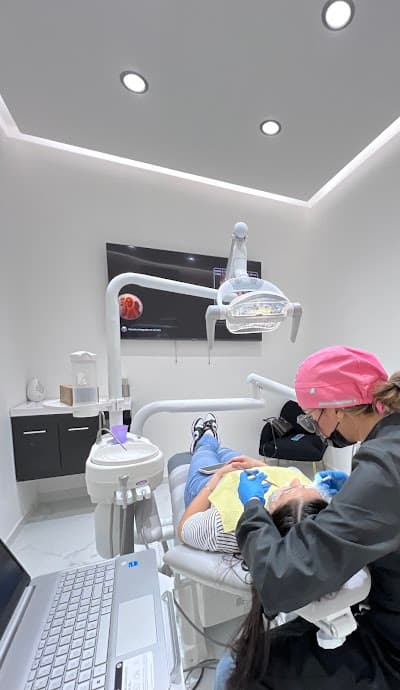 Dentistas en Villahermosa - Smile Factory