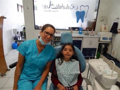 Dr. Emmanuel Hernández Ramos, Dentista - Odontólogo