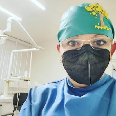 Dra. Elsa Gabriela Valero Velez, Dentista - Odontólogo