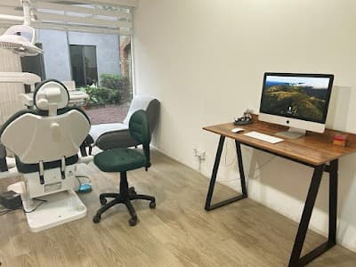 Dra. Marcela Pérez Lima, Dentista - Odontólogo