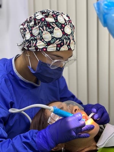 Dra. Marieli Hernández - Dentista