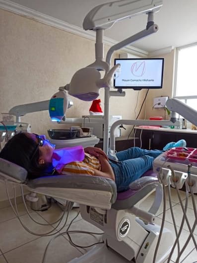 Dra. Mayan Camacho Villafuerte, Dentista - Odontólogo