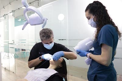 La Clínica Dental (Satélite)