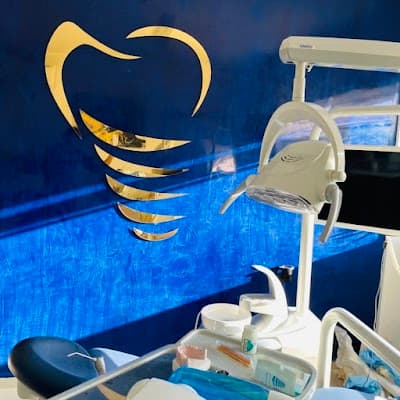 PUERTO DENTAL "IMPLANTOLOGIA Y CIRUGIA BUCAL"