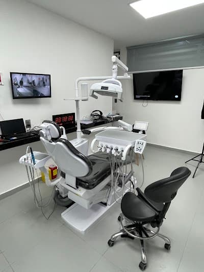 Clinica Dental Nájera - Ortodoncia e implantología en Tuxtla Gutiérrez
