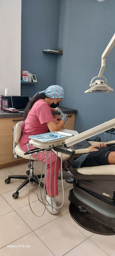 Prodent Especialistas (Cirugía bucal, Ortodoncia, Endodoncia, Implantología)