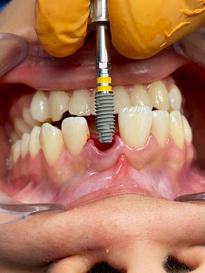 CLÍNICA DE ESPECIALIDADES ODONTOLÓGICAS DENTAL CARE