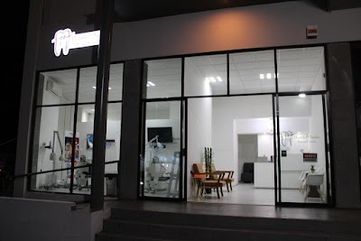 Health & Smile Dental Center