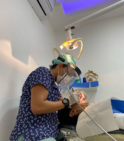 Zafiro Dental Clinic